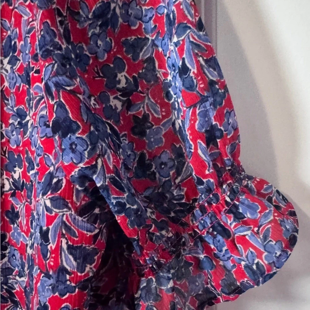 NWT J. Crew Women's Top - Red and Blue Floral Short Sleeve Size XS